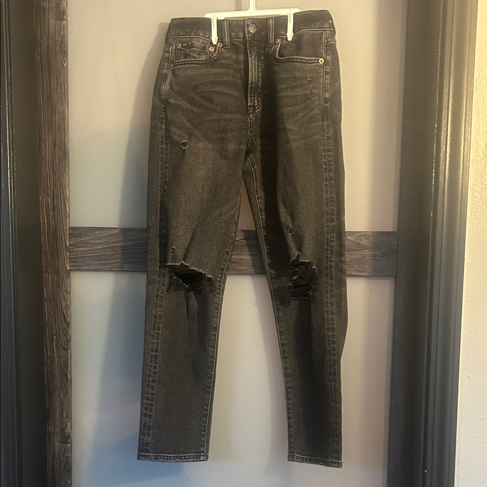 American Eagle Black Distressed Jeans Womens Size 4